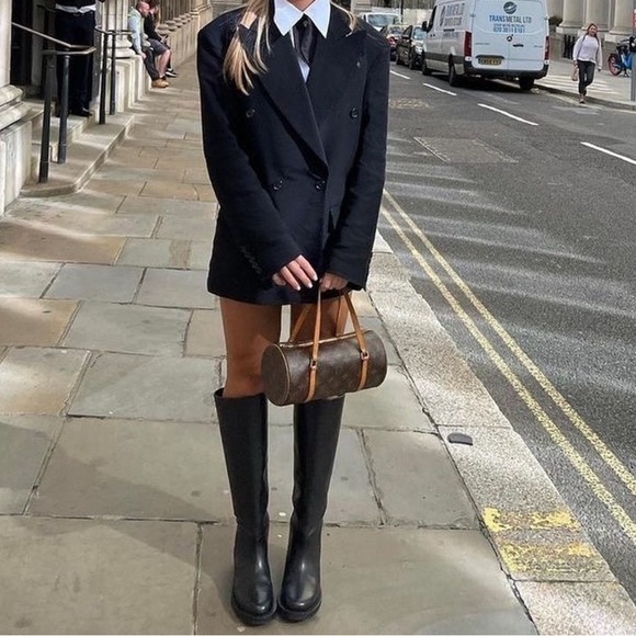 Louis Vuitton papillon 26 Monogram Canvas Duffel Bag - Picture 3 of 11